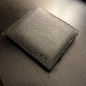 Prada Mens Black Leather Key Card Holder/Wallet